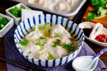 Shrimp and Pork Wonton Soup 海老と豚肉のワンタンスープ | Easy Japanese Recipes from JustOneCookbook.com