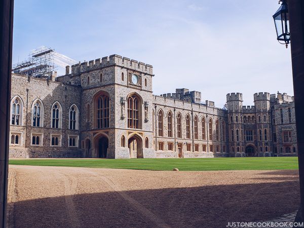 London Travel Guide - Windsor Castle