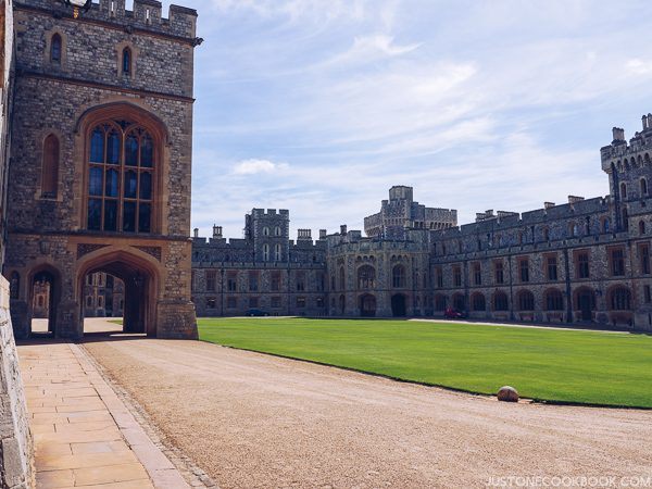 London Travel Guide - Windsor Castle