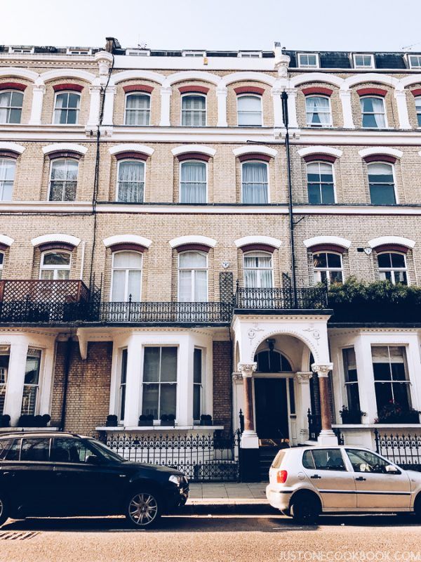 London Travel Guide - Earl's Court Airbnb | JustOneCookbook.com