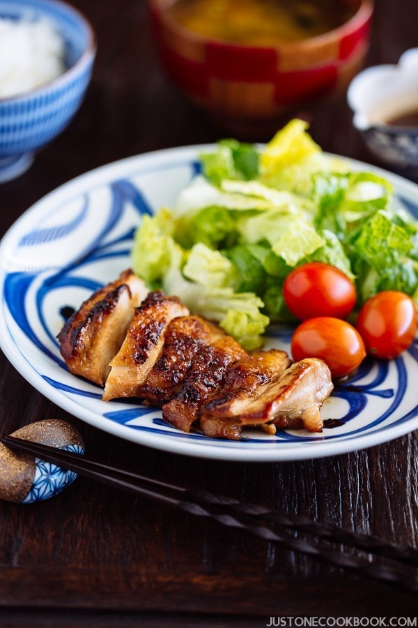 Chicken Teriyaki チキン照り焼き | Easy Japanese Recipes at JusOneCookbook.com