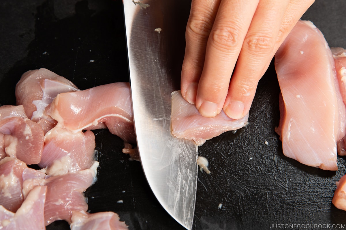 Oyakodon Chicken Sogigiri Cut