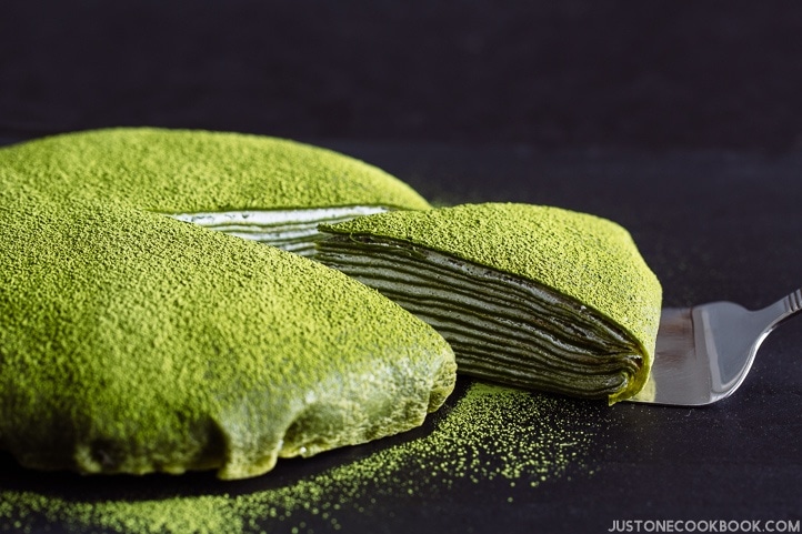 matcha mille crepe cake