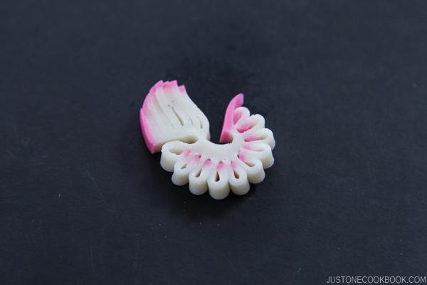 Decorative Kamaboko Cutting - Matsu 4