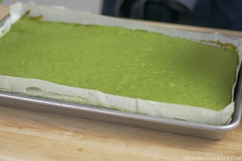 Matcha Swiss Roll 14