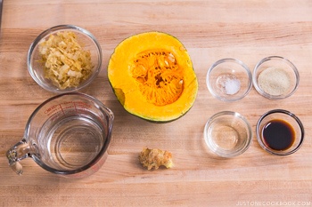 Simmered Kabocha Ingredients