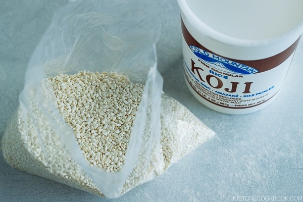 Kome Koji (Rice Koji) in a plastic bag.