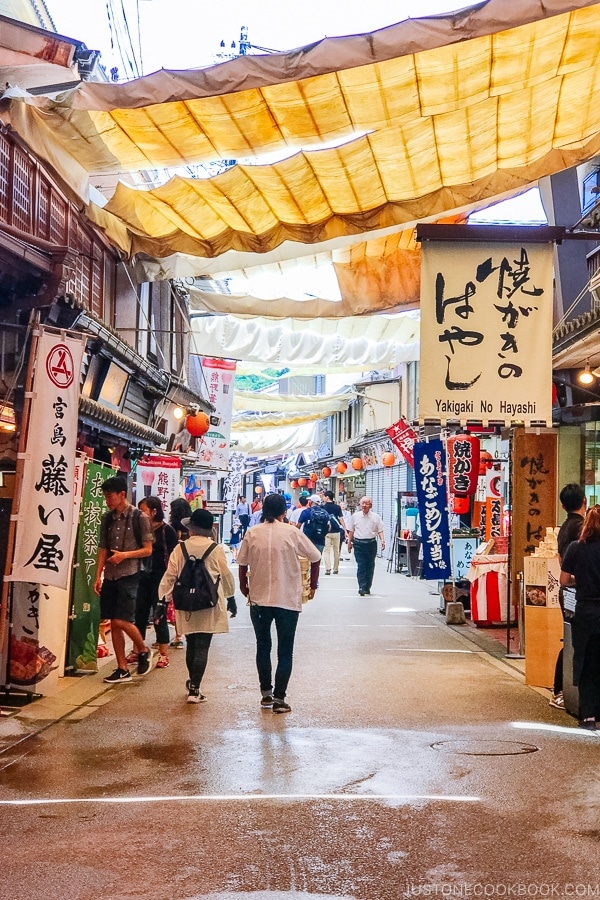 main street shops Miyajima | JustOneCookbook.com Miyajima Travel Guide