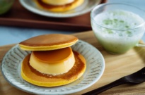 Purin Dora or Dorayaki with Japanese Custard Pudding is served with green tea latte.