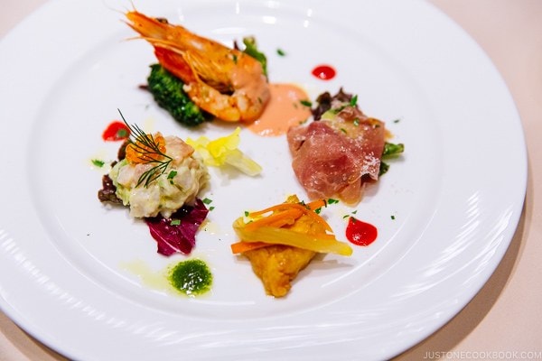 fish and shrimp dish at Ristorante Azzurri Suginoi Hotel Beppu - Beppu travel guide | justonecookbook.com