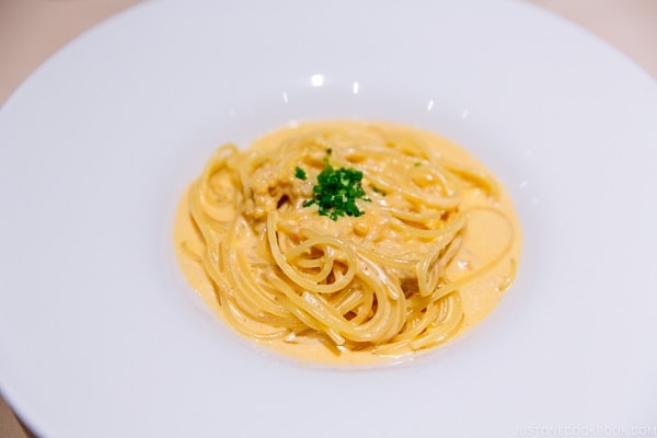 uni pasta Ristorante Azzurri Suginoi Hotel Beppu - Beppu travel guide | justonecookbook.com