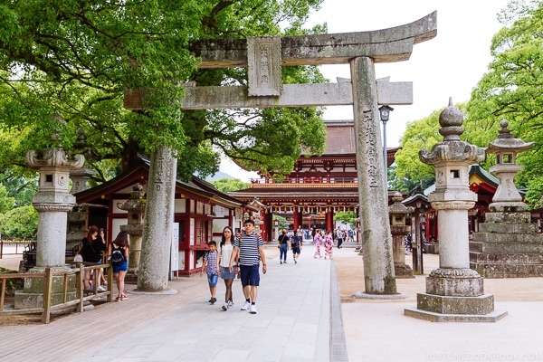 Torii gate at Dazaifu - Fukuoka Travel Guide | justonecookbook.com