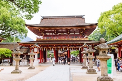 The gate at Dazaifutenmangu - Fukuoka Travel Guide | justonecookbook.com