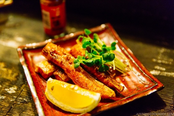 grilled fish belly at Naochan Yatai - Fukuoka Travel Guide | justonecookbook.com