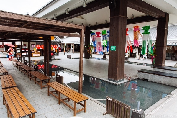 Plaza inside Josaien 城彩苑 - Kumamoto Travel Guide | justonecookbook.com