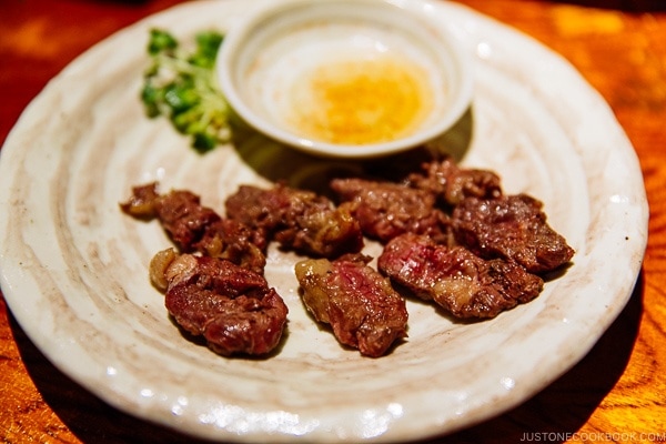 grilled horse meat at ねぎぼうず Negibouzu Izakaya - Kumamoto Travel Guide | justonecookbook.com