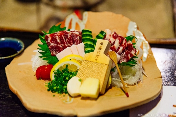 horse sashimi at Shinmei-kan 山の宿 新明館 Kurokawa Onsen Travel Guide | justonecookbook.com