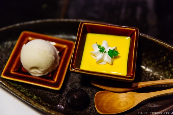 mango pudding dessert at Shinmei-kan 山の宿 新明館 Kurokawa Onsen Travel Guide | justonecookbook.com