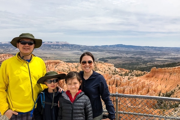 Just One Cookbook family at Bryce Point - Bryce Canyon National Park Travel Guide | justonecookbook.com