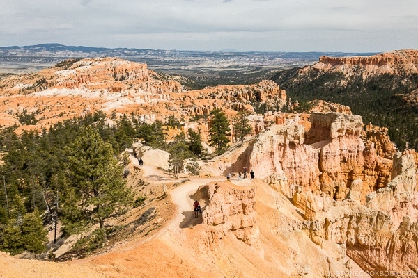 Bryce Canyon National Park Sunrise Point - Bryce Canyon National Park Travel Guide | justonecookbook.com