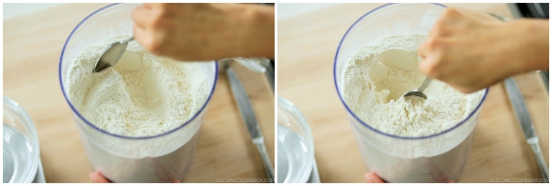 How to Measure Flour 1