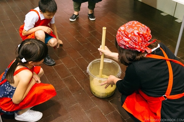 children learning how soy sauce is made at Kikkoman Factory in Noda Japan | justonecookbook.com