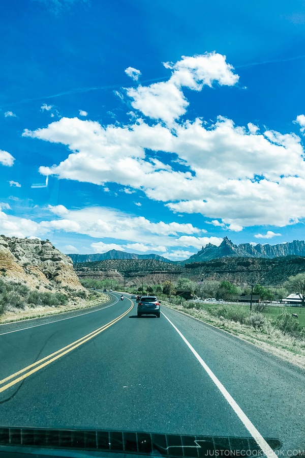 scenery from the car near Rockville - Zion National Park Travel Guide | justonecookbook.com