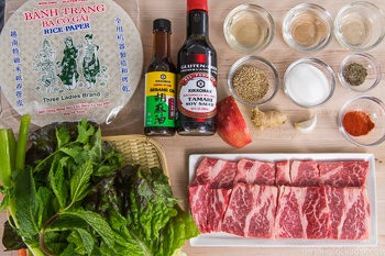 Fresh Spring Rolls with Yakiniku Ingredients