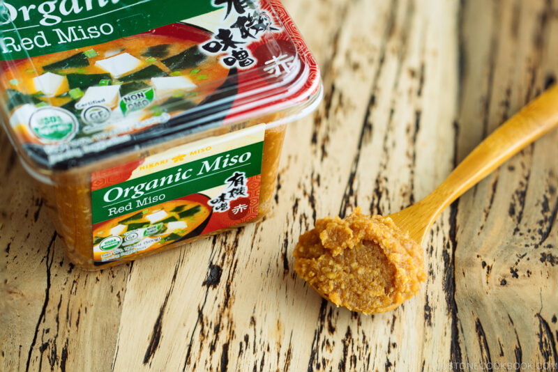 Miso Yaki Onigiri (Grilled Rice Balls) 味噌焼きおにぎり • Just One Cookbook