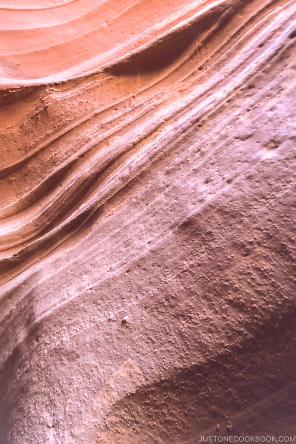 Formación de roca de arena - Excursión fotográfica al Cañón del Antílope inferior | justonecookbook.com