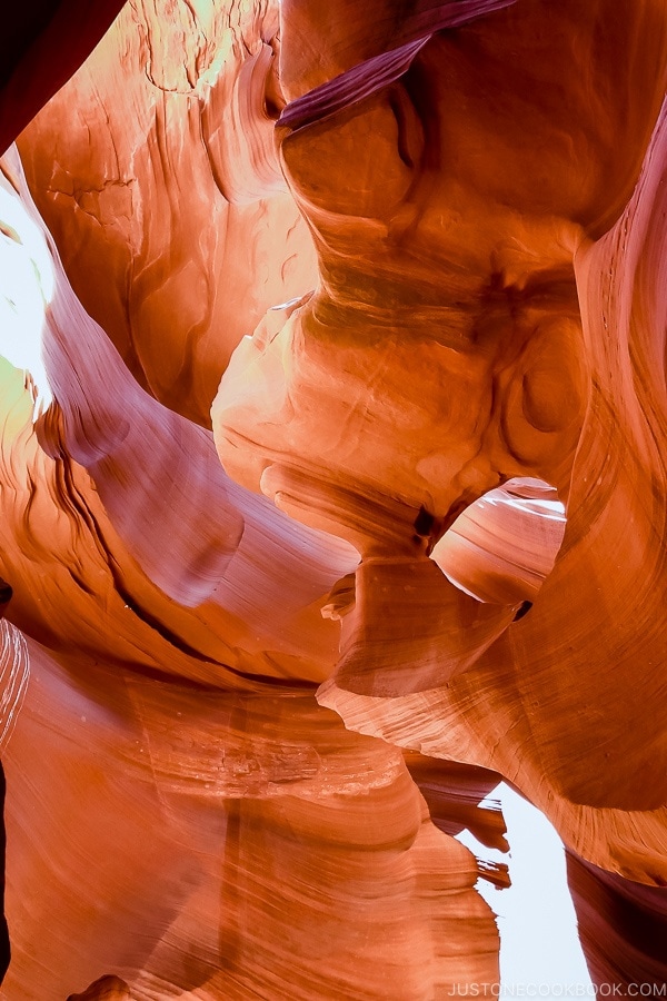 Sandsteinformation - Lower Antelope Canyon Fototour | justonecookbook.com