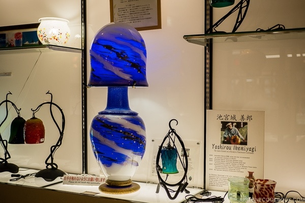 beautiful vases in gift shop - Okinawa World | justonecookbook.com