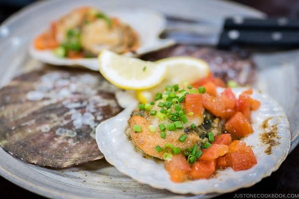 grilled scallops at First Makishi Public Market - Okinawa Travel Guide | justonecookbook.com