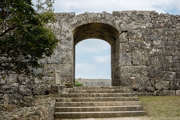 stone wall and doorway at Nakagusuku Castle - Okinawa Travel Guide | justonecookbook.com