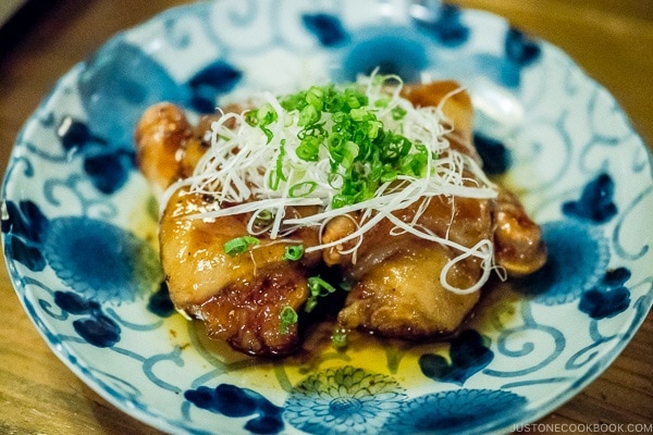 Pork feet Tebichi Nikomi てびち煮込み - Yoshizaki Cafeteria 吉崎食堂 Okinawa Travel Guide | justonecookbook.com