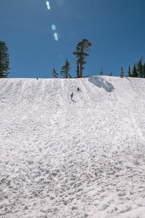 Just One Cookbook children playing in snow at Lassen Peak Trailhead - Lassen Volcanic National Park Travel Guide | justonecookbook.com