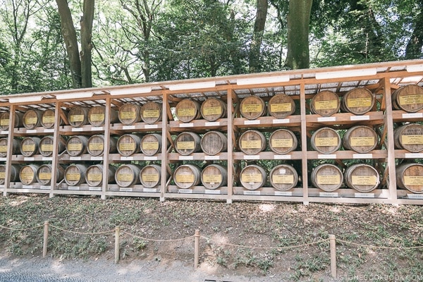 Consecrations of Meiji shrine, wine barrels - Meiji Jingu Guide | justonecookbook.com