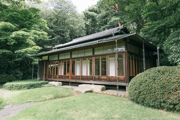 teahouse at Meiji Jingu Gyoen - Meiji Jingu Guide | justonecookbook.com