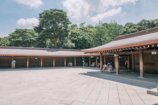 Meiji Jingu courtyard - Meiji Jingu Guide | justonecookbook.com