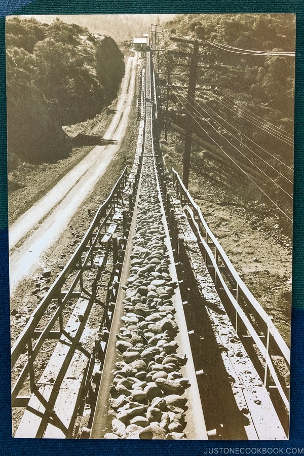 historical image of how Shasta Dam was built - Redding California Travel Guide | justonecookbook.com