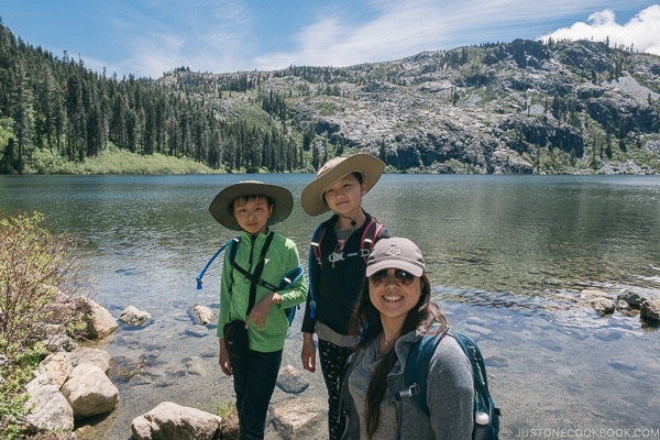 Just One Cookbook family at Castle Lake - Mount Shasta Travel Guide | justonecookbook.com