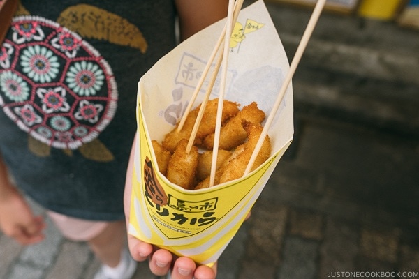 Kin-No-Torikara chicken skewers - Tokyo Shibuya Travel Guide | www.justonecookbook.com