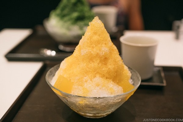 mikan shaved ice at Toraya Tokyo Midtown - Tokyo Roppongi Travel Guide | www.justonecookbook.com