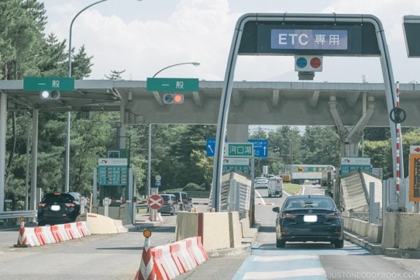 Japan ETC highway lane - Guide to Driving in Japan | www.justonecookbook.com