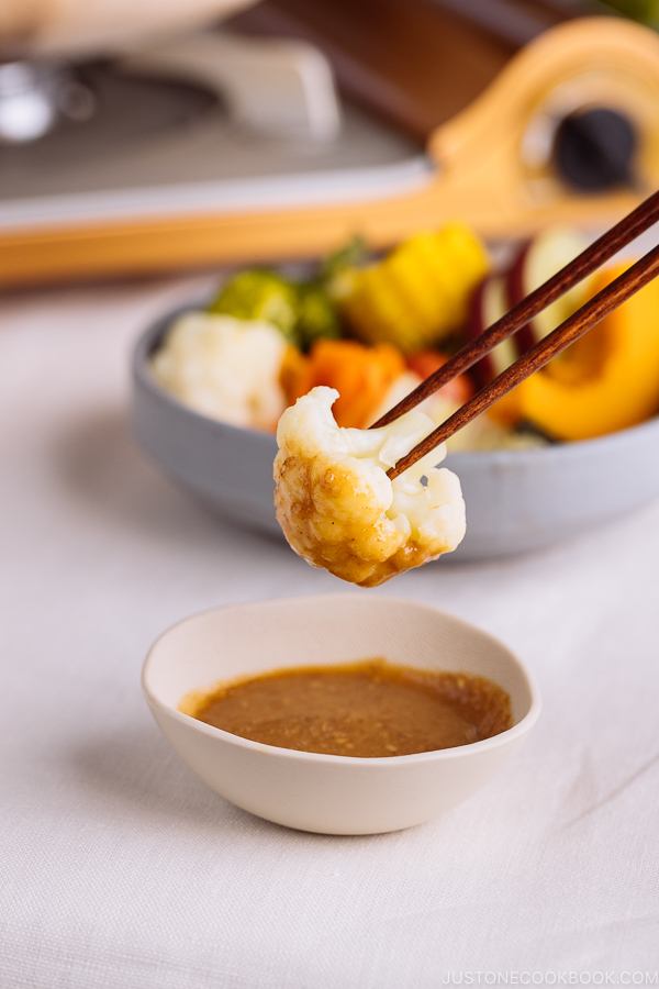 Steamed cauliflower dipped in miso sesame sauce.