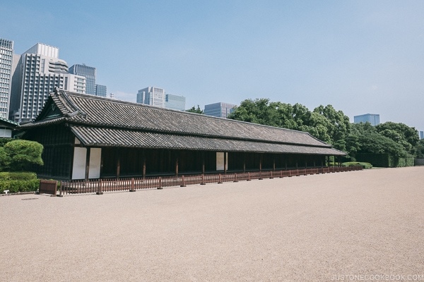 Hyakunin Bansho Guardhouse - The East Gardens of the Imperial Palace Guide | www.justonecookbook.com