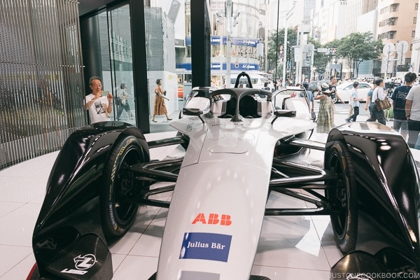 Nissan Crossing Formula A E vehicle - Tokyo Ginza Travel Guide | www.justonecookbook.com