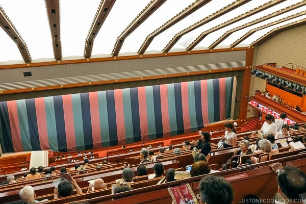 inside Kabukiza Theater - Tokyo Ginza Travel Guide | www.justonecookbook.com