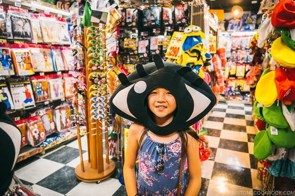 Just One Cookbook child with a head dress inside Don Quijote Akihabara - Akihabara Travel Guide | www.justonecookbook.com