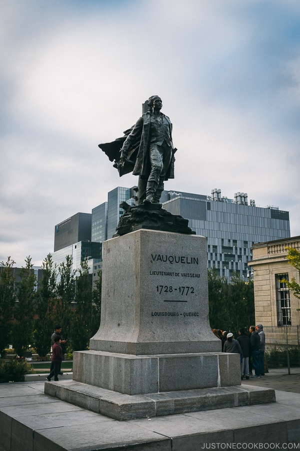 Vauquelin statue at Vauquelin Place - Montreal Travel Guide | www.justonecookbook.com